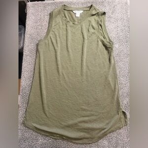 Athleta Breezy Tank- Spen Green Size M